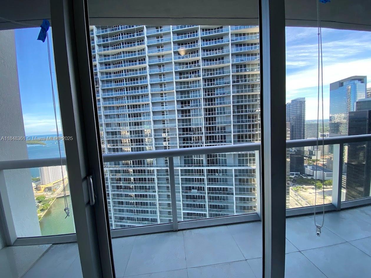 475 Brickell Ave #4409, Miami FL 33131