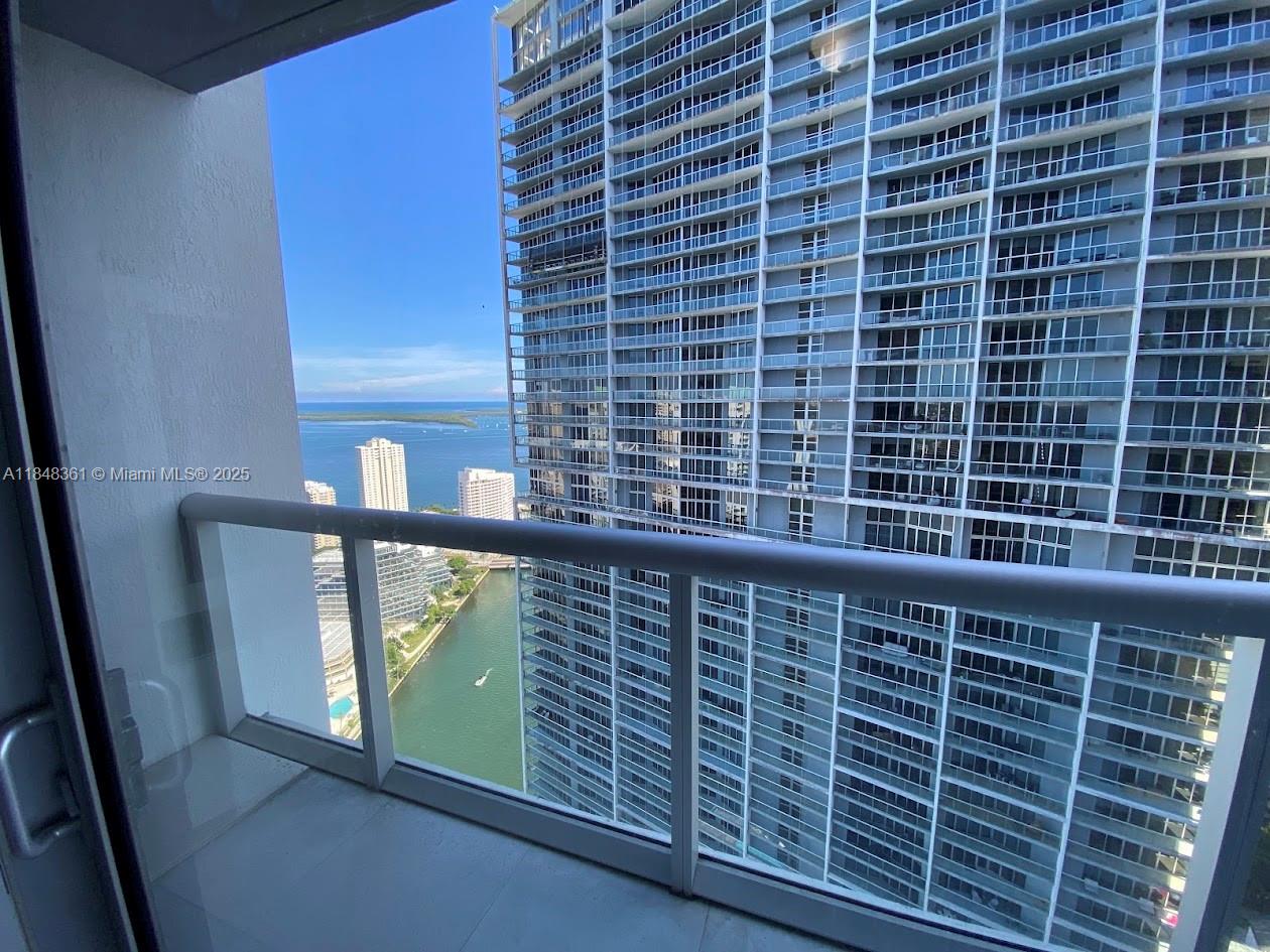 475 Brickell Ave #4409, Miami FL 33131