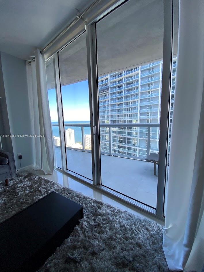 475 Brickell Ave #4409, Miami FL 33131