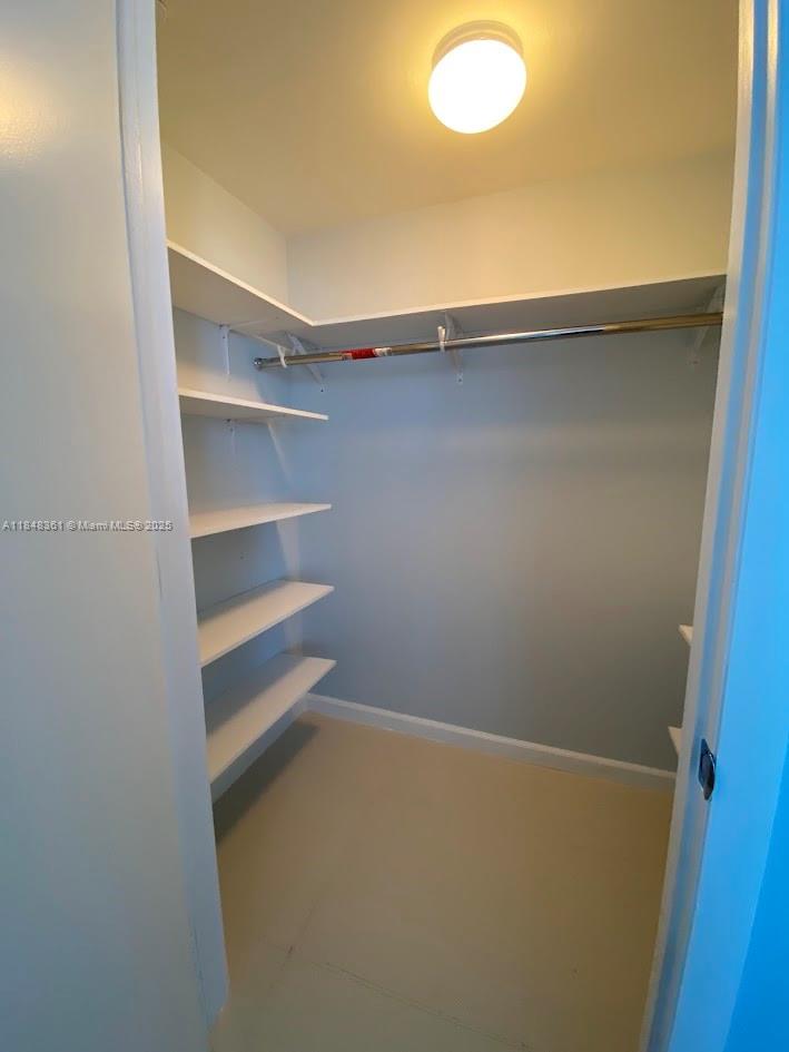 475 Brickell Ave #4409, Miami FL 33131