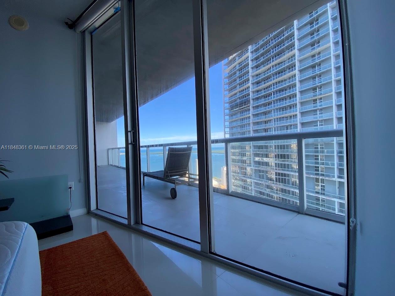 475 Brickell Ave #4409, Miami FL 33131