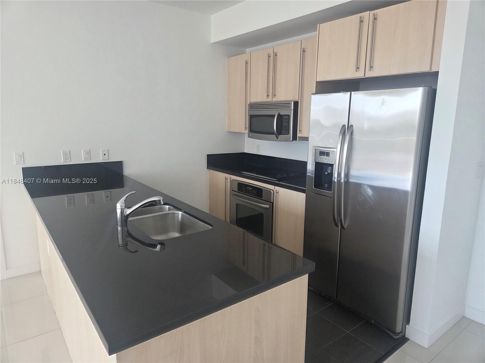 79 SW 12th St #1004-S, Miami FL 33130