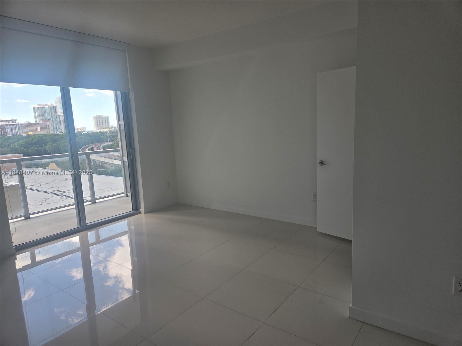 79 SW 12th St #1004-S, Miami FL 33130
