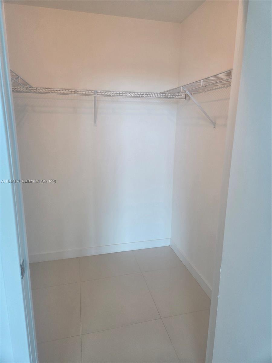 79 SW 12th St #1004-S, Miami FL 33130