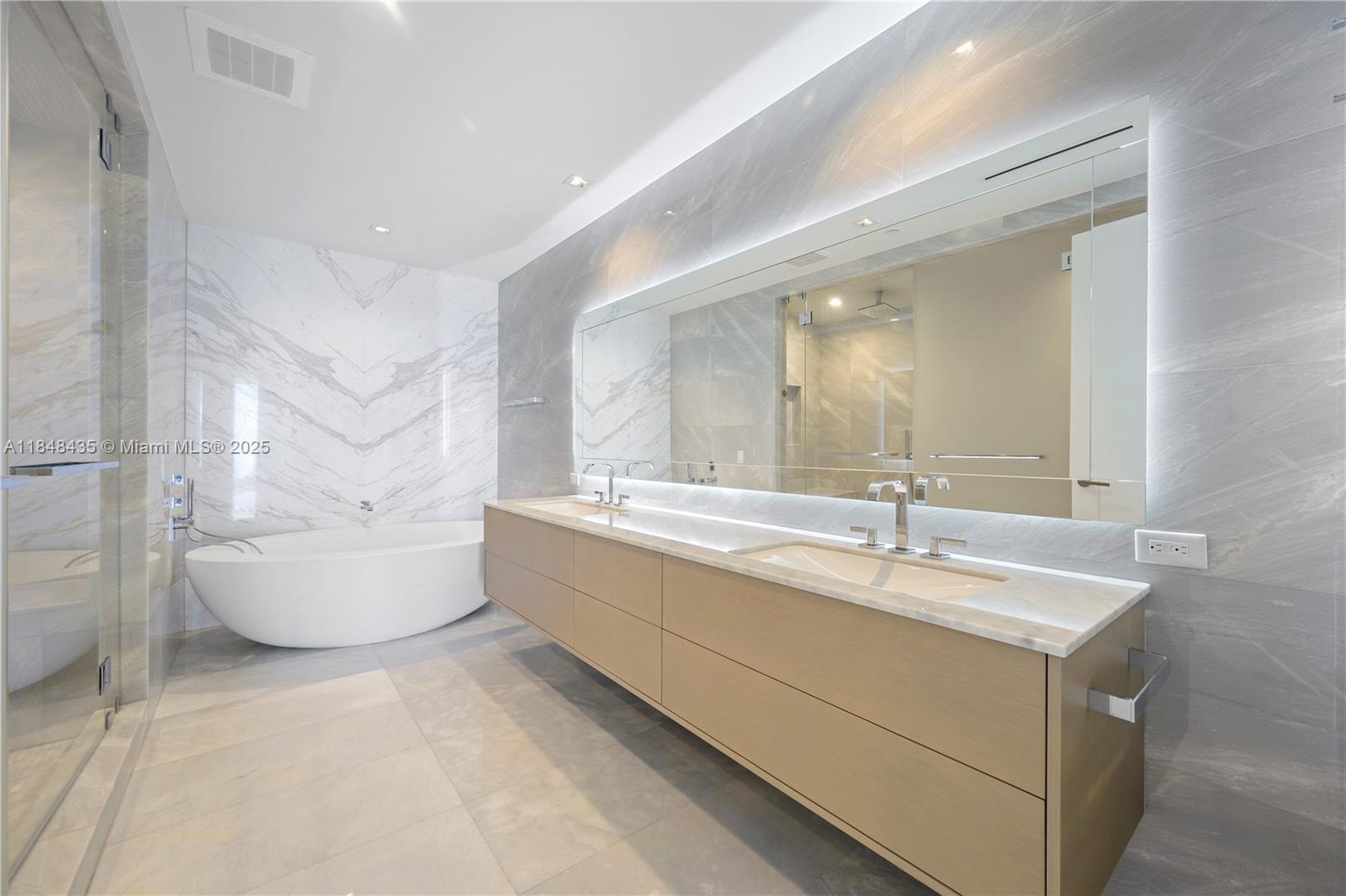 18501 Collins Ave #2603, Sunny Isles Beach FL 33160