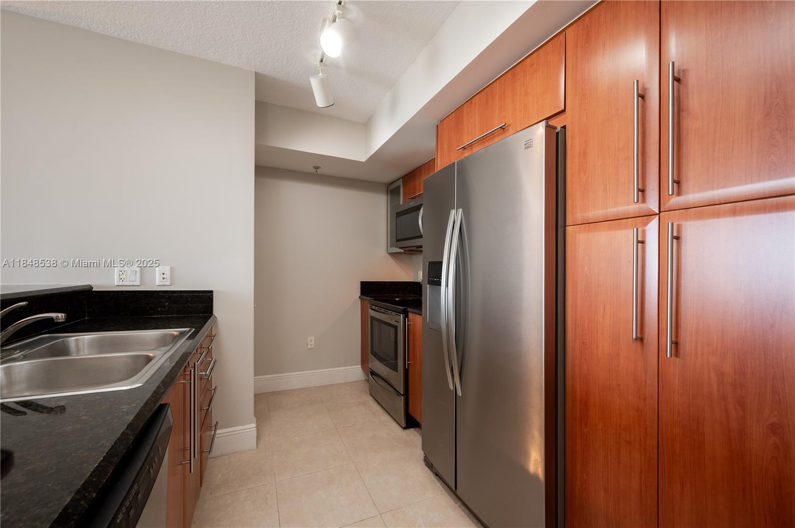 3232 SW 22nd Ter #1405, Miami FL 33145