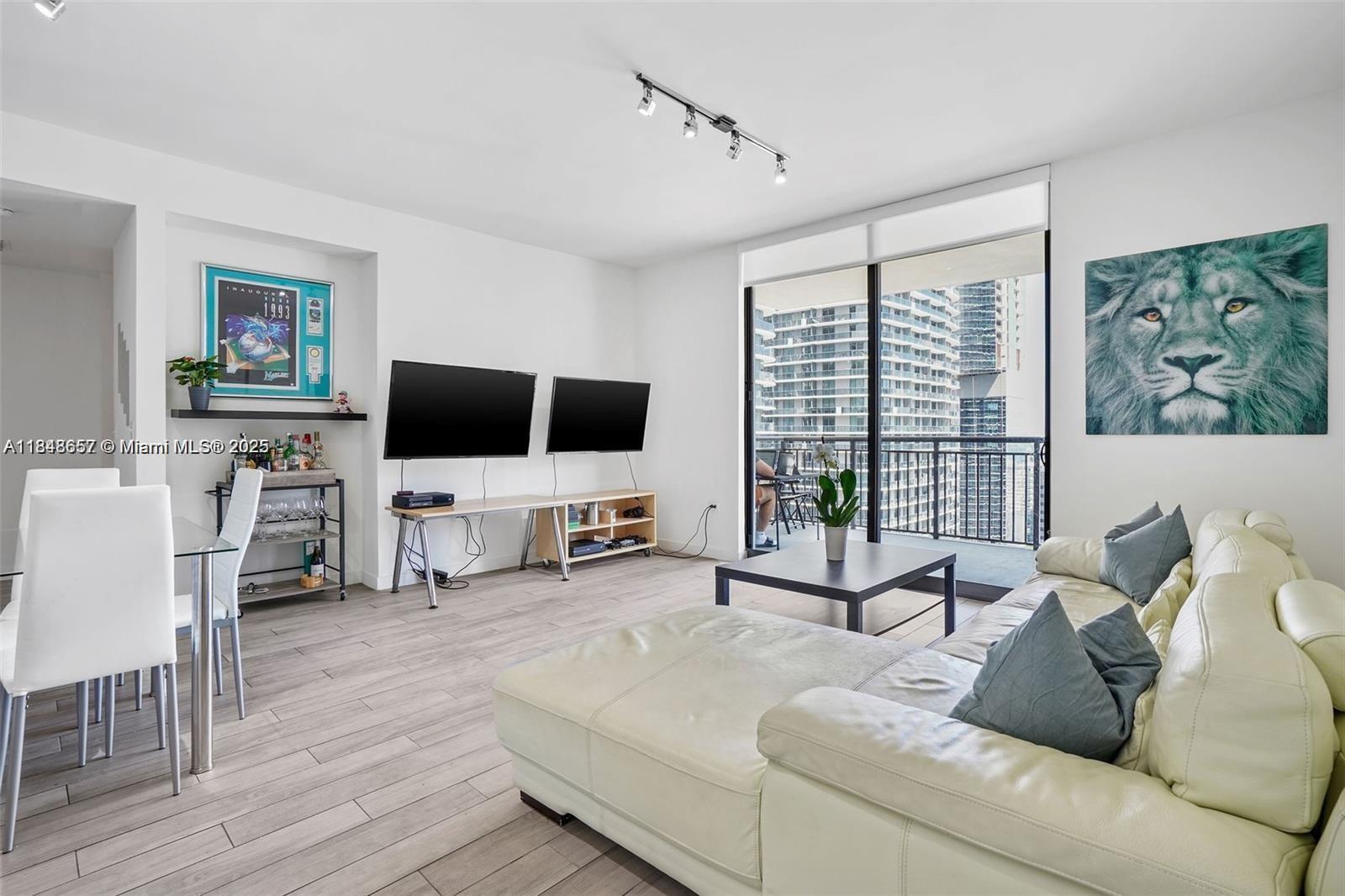 999 SW 1st Ave #2717, Miami FL 33130