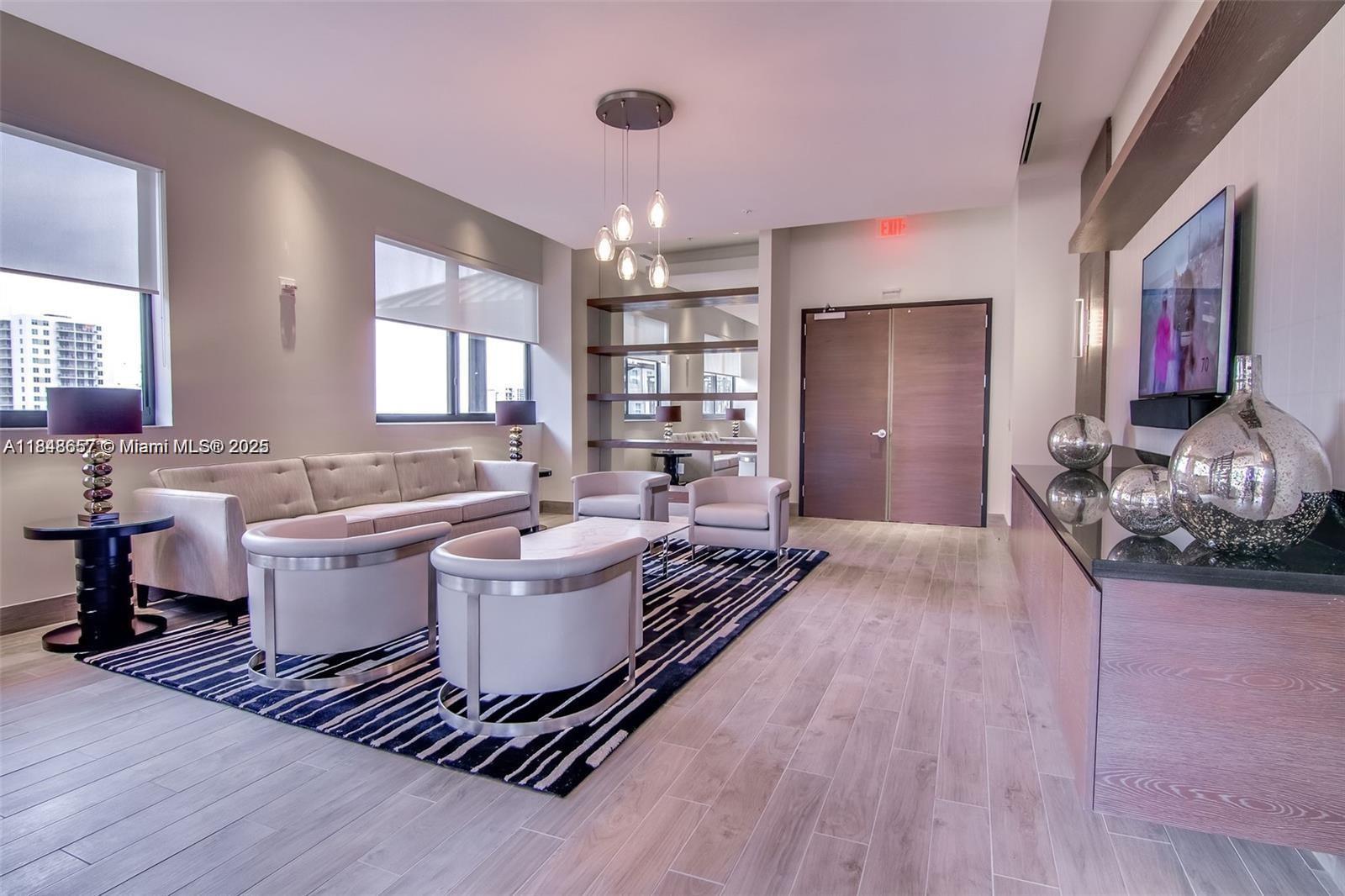 999 SW 1st Ave #2717, Miami FL 33130