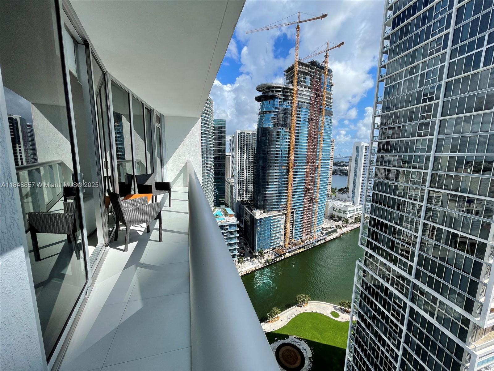485 Brickell Ave #3711, Miami FL 33131
