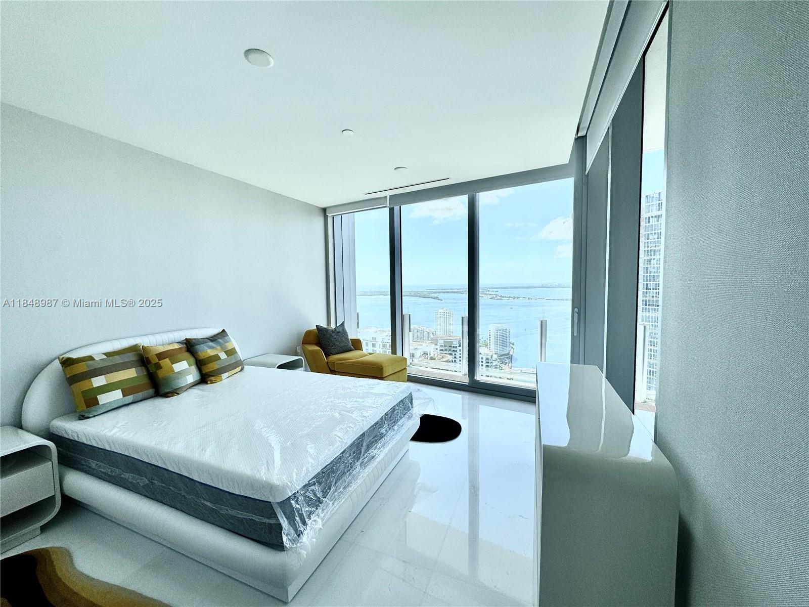 300 Biscayne Blvd Way #4705W, Miami FL 33131