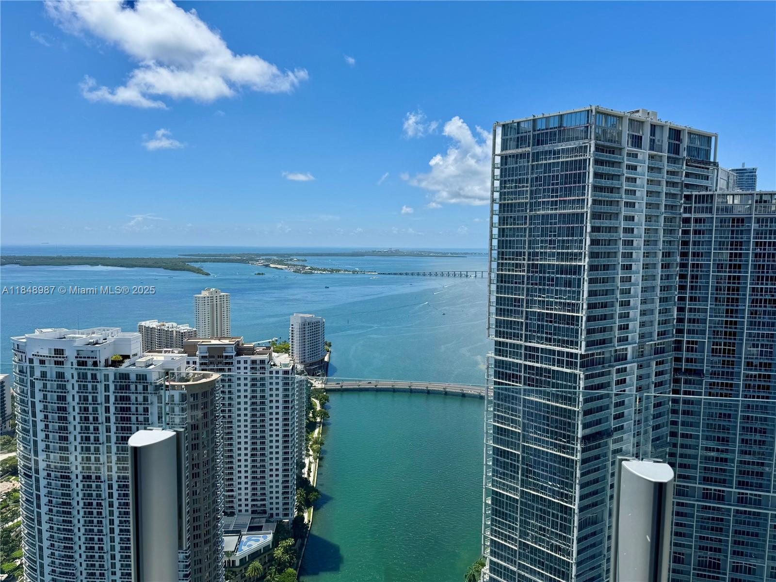 300 Biscayne Blvd Way #4705W, Miami FL 33131