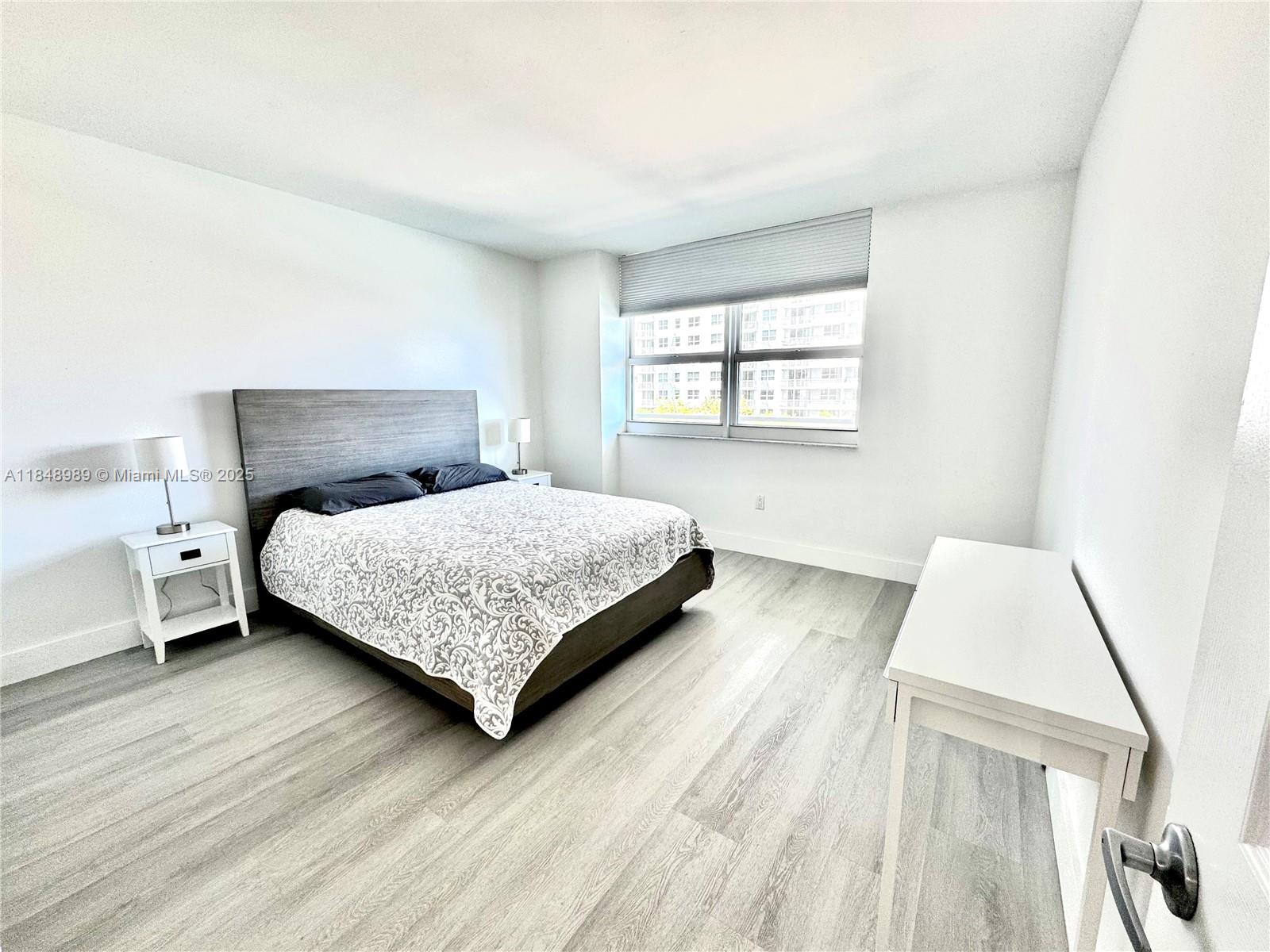 1155 Brickell Bay Dr #906, Miami FL 33131