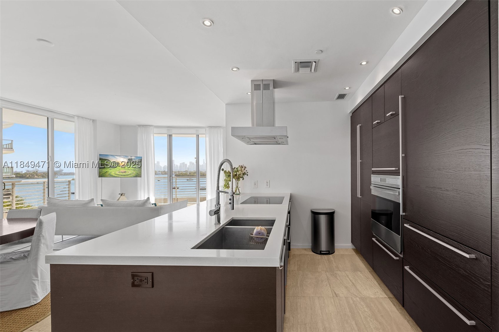 1445 16th St #602, Miami Beach FL 33139