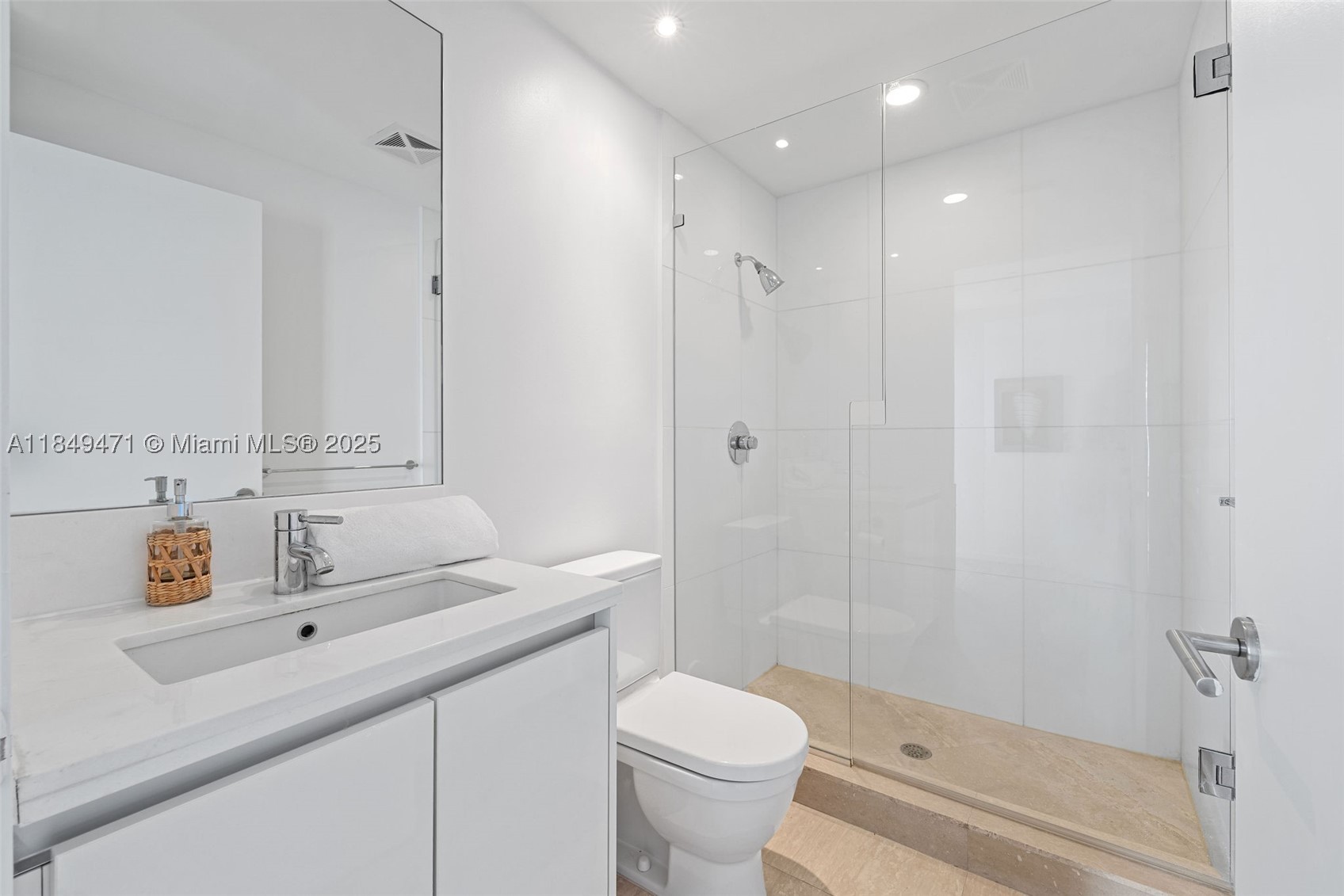 1445 16th St #602, Miami Beach FL 33139