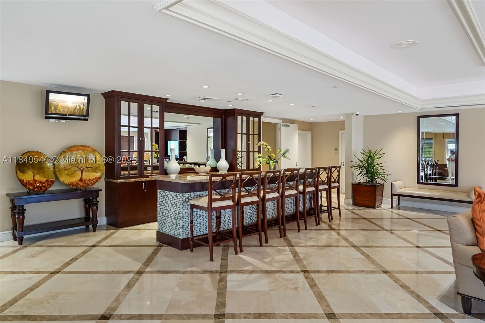 19900 E Country Club Dr #212, Aventura FL 33180