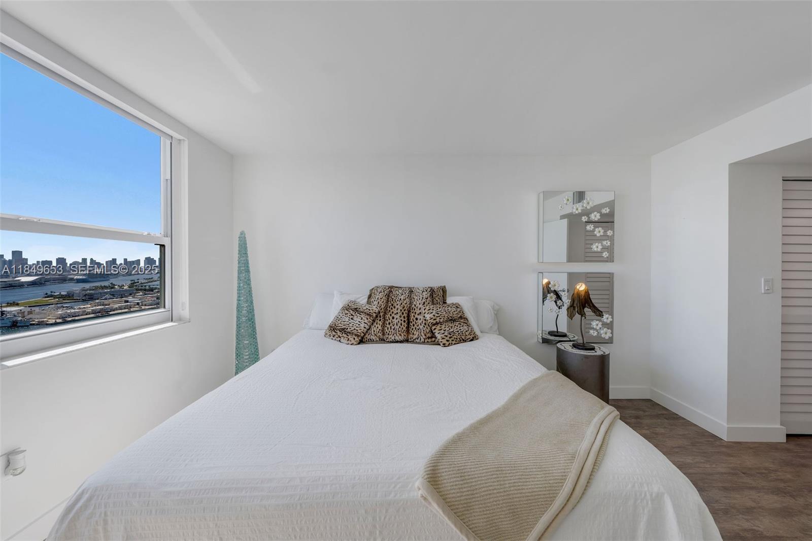 90 Alton Rd #2702, Miami Beach FL 33139