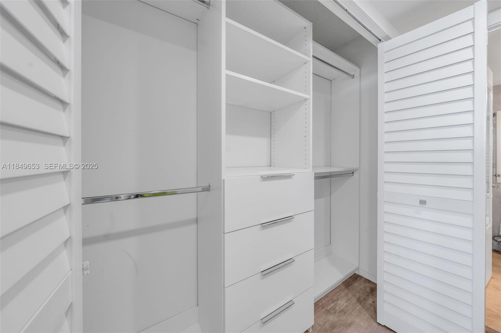 90 Alton Rd #2702, Miami Beach FL 33139