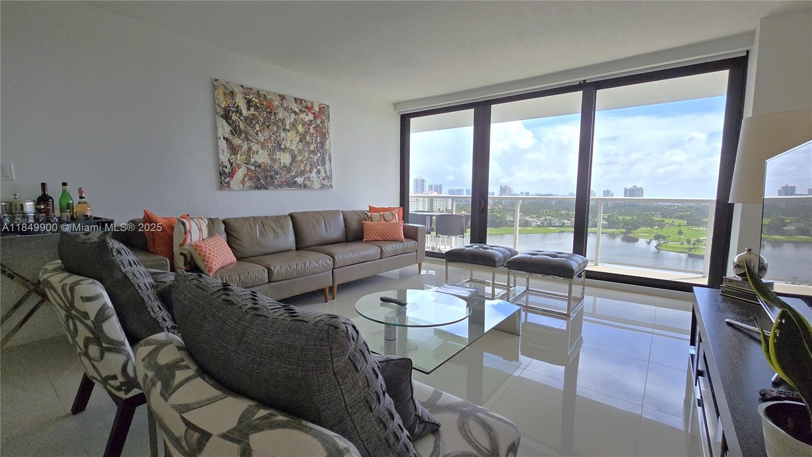 3731 N Country Club Dr #1825, Aventura FL 33180