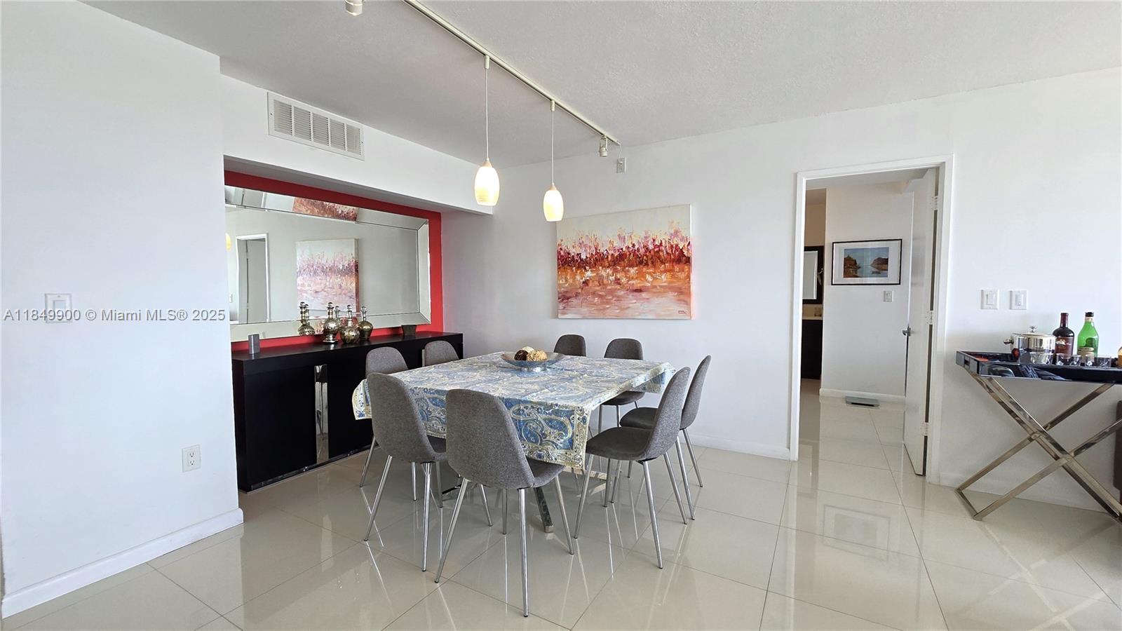 3731 N Country Club Dr #1825, Aventura FL 33180