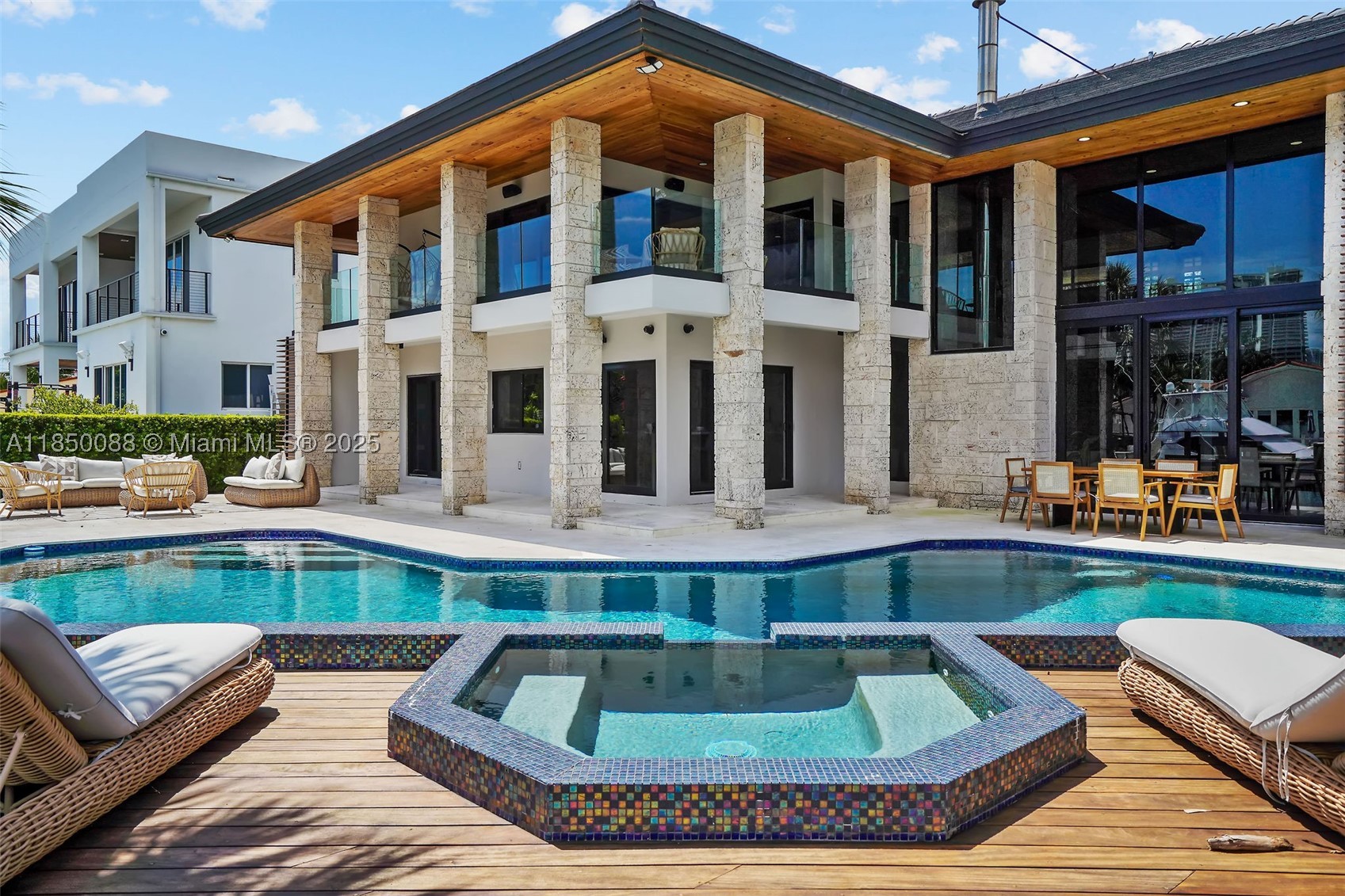 3343 NE 166th St, North Miami Beach FL 33160