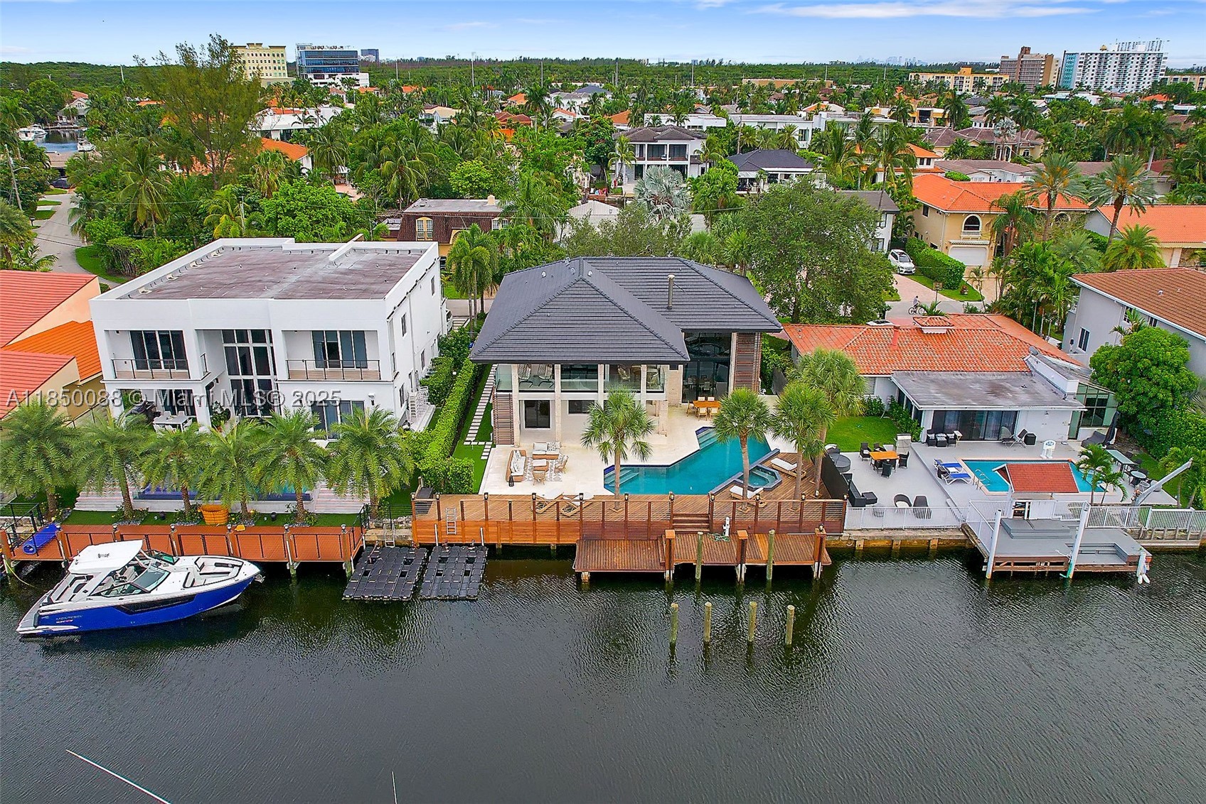 3343 NE 166th St, North Miami Beach FL 33160
