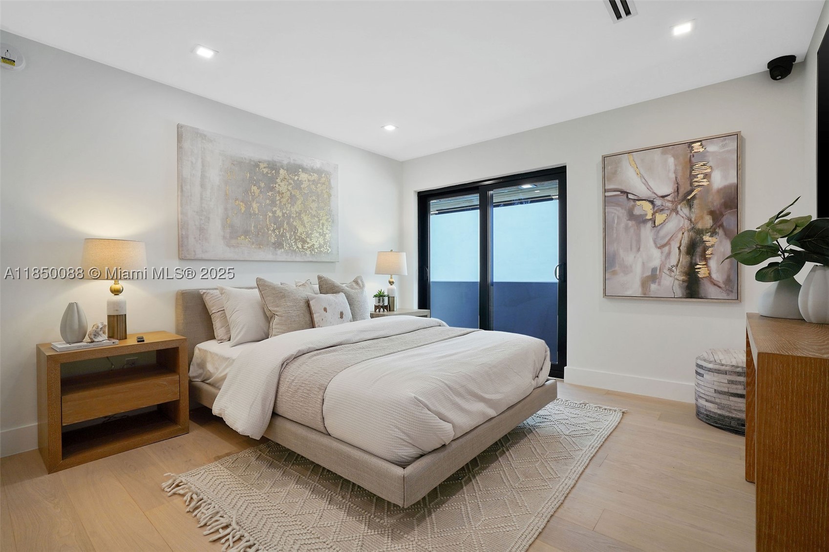 3343 NE 166th St, North Miami Beach FL 33160