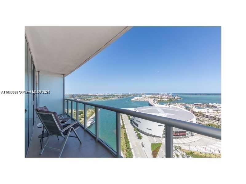 888 Biscayne Blvd #3205, Miami FL 33132