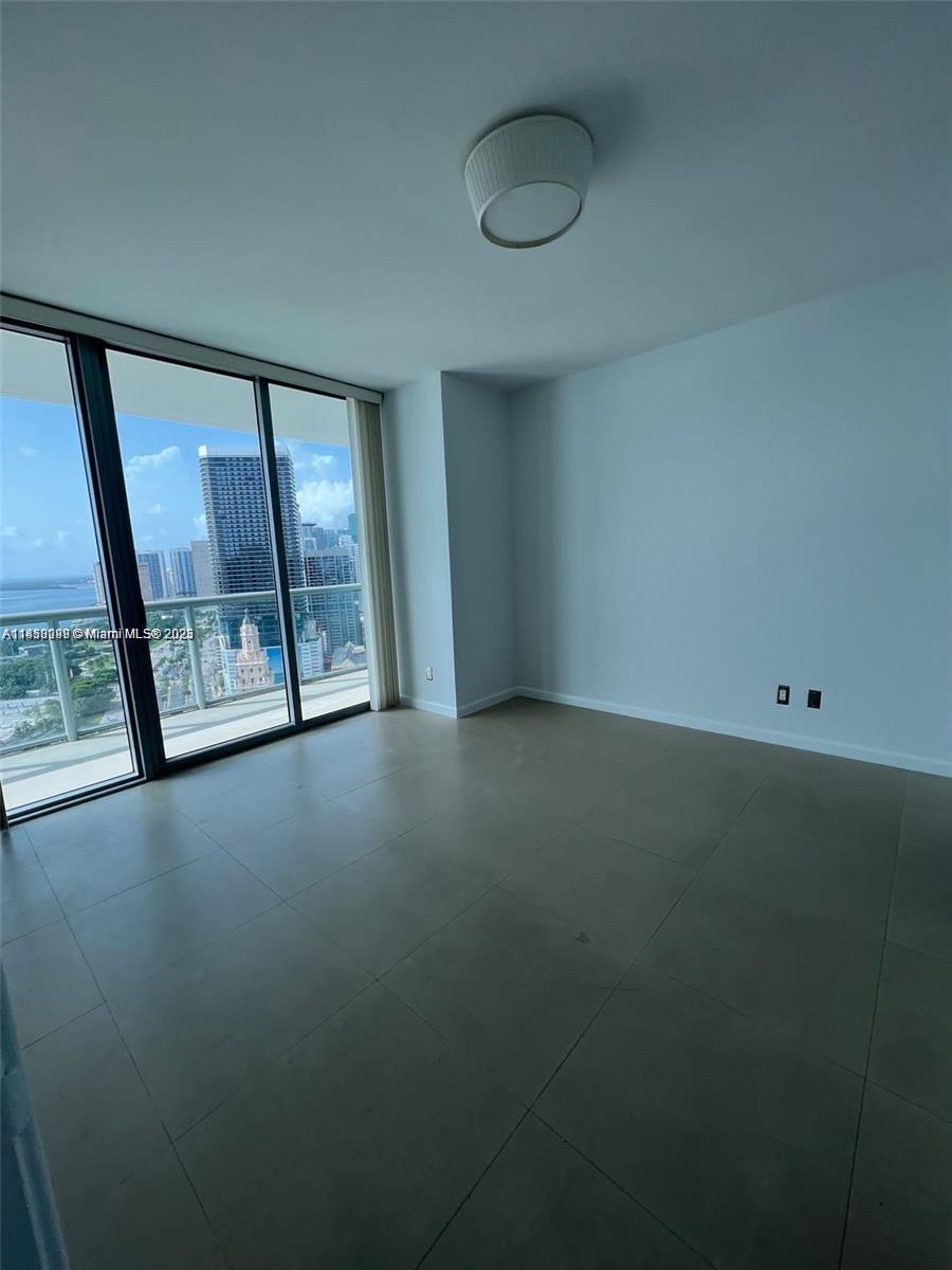 888 Biscayne Blvd #3205, Miami FL 33132