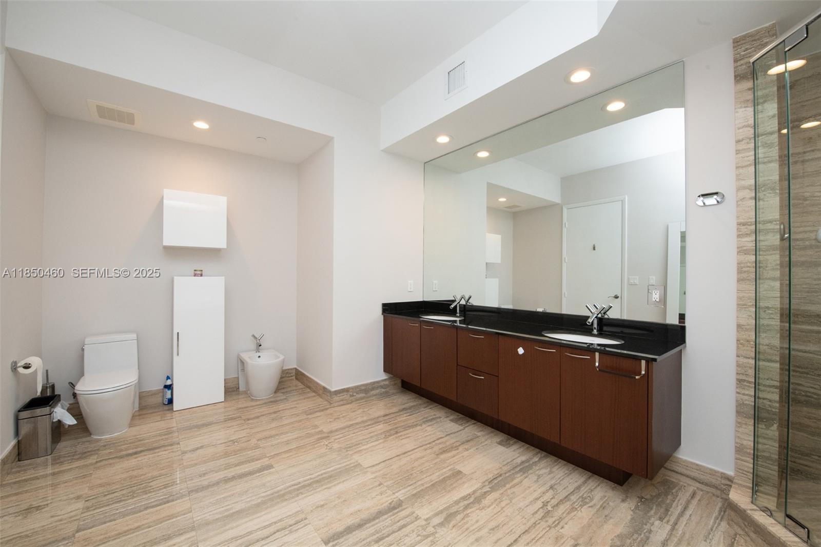 15901 Collins Ave #604 Seasonal, Sunny Isles Beach FL 33160