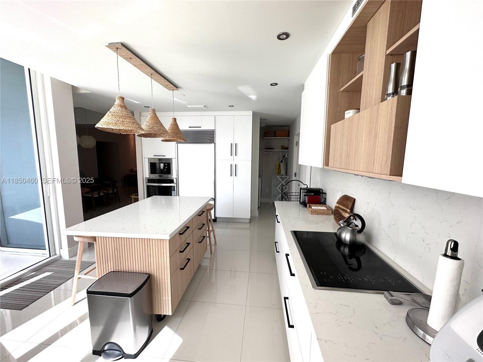 15901 Collins Ave #604 Seasonal, Sunny Isles Beach FL 33160