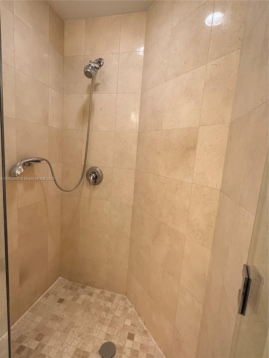 1060 E BRICKELL AV #3001, Miami FL 33131