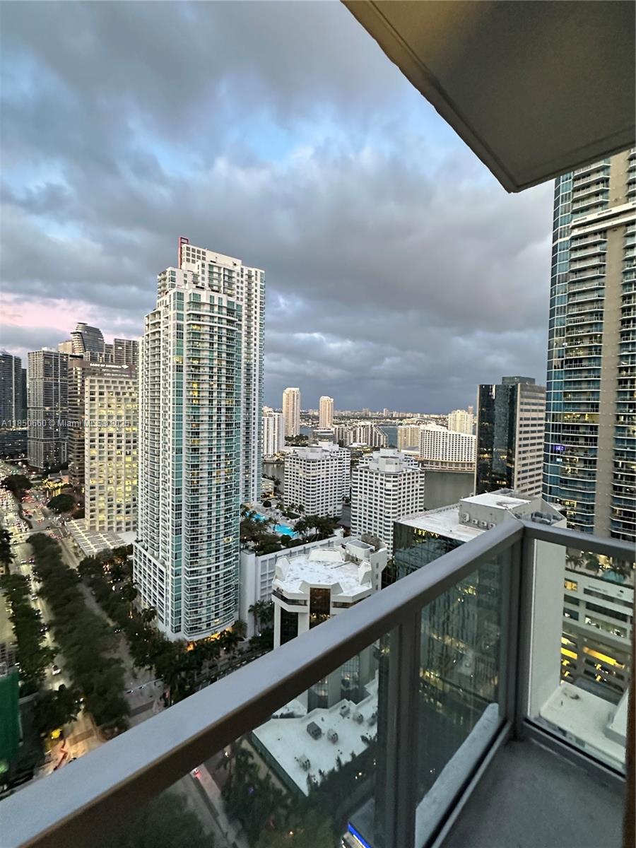 1060 E BRICKELL AV #3001, Miami FL 33131