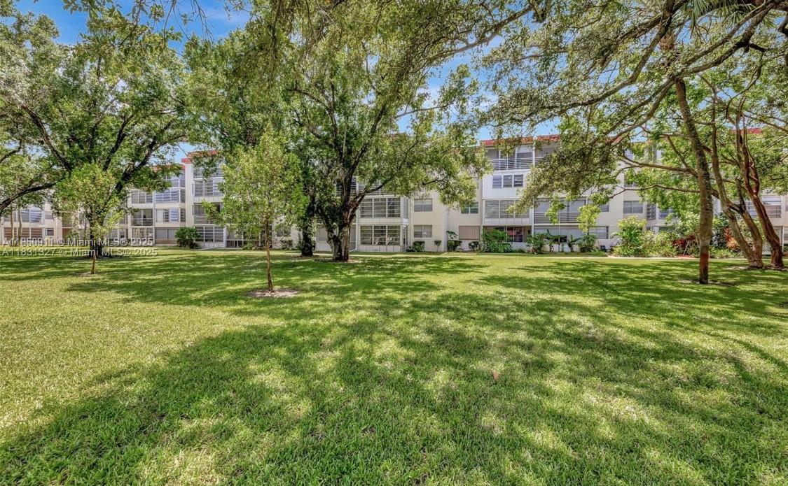 3001 NW 48th Ave #444, Lauderdale Lakes FL 33313