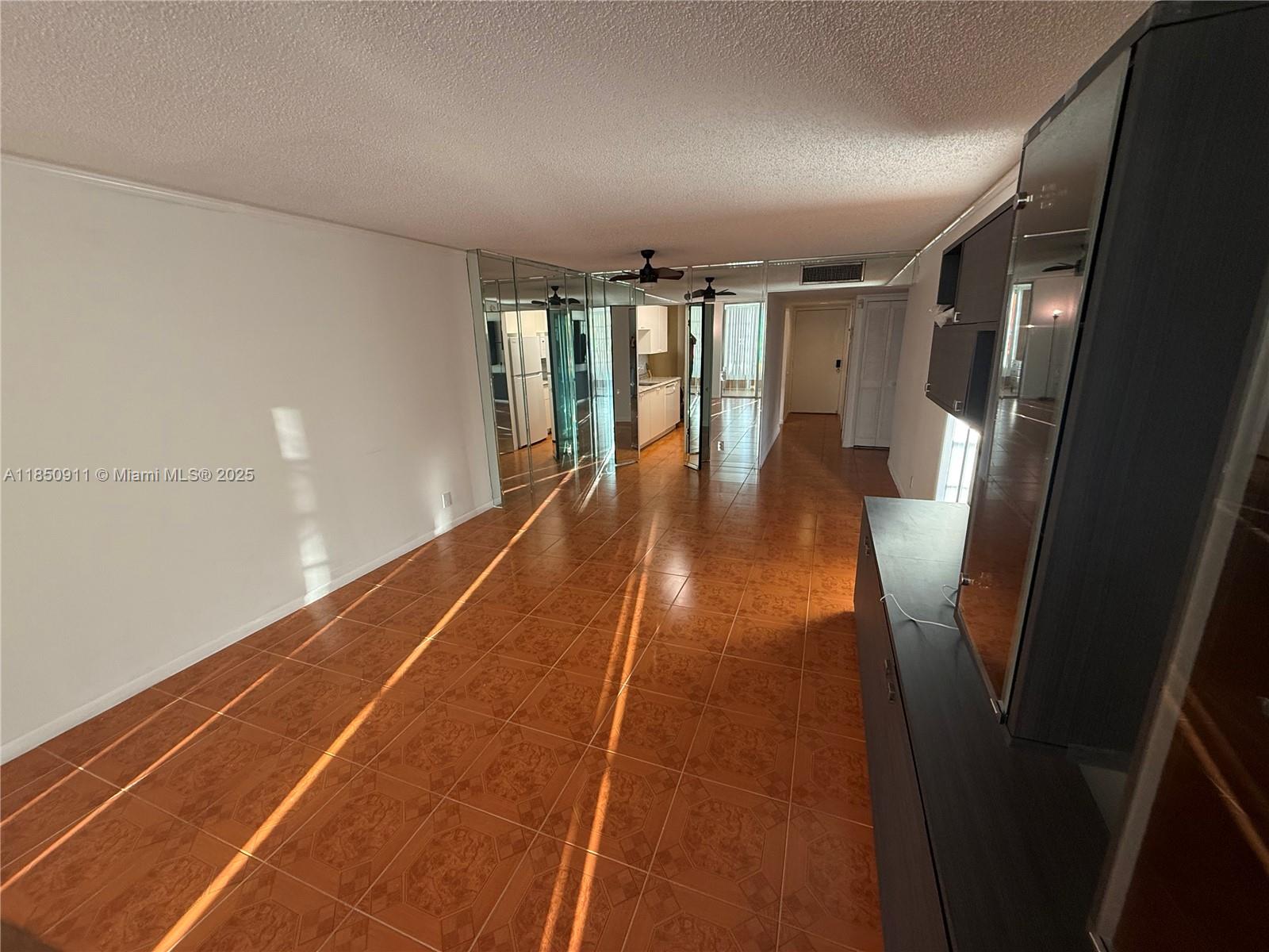 3001 NW 48th Ave #444, Lauderdale Lakes FL 33313