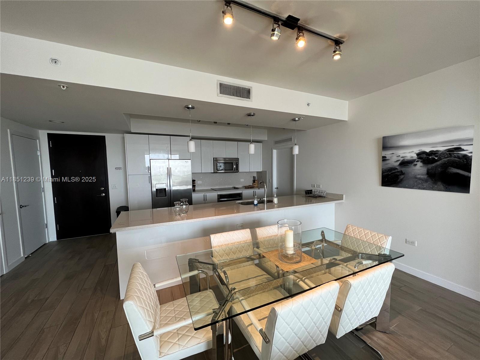 999 SW 1st Ave #2905, Miami FL 33130
