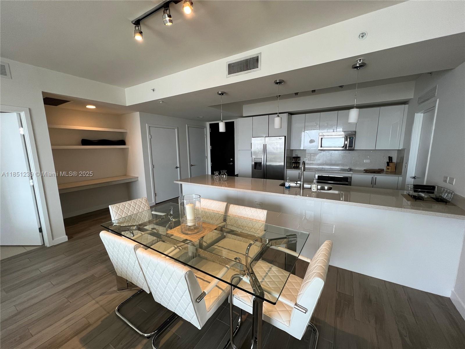 999 SW 1st Ave #2905, Miami FL 33130