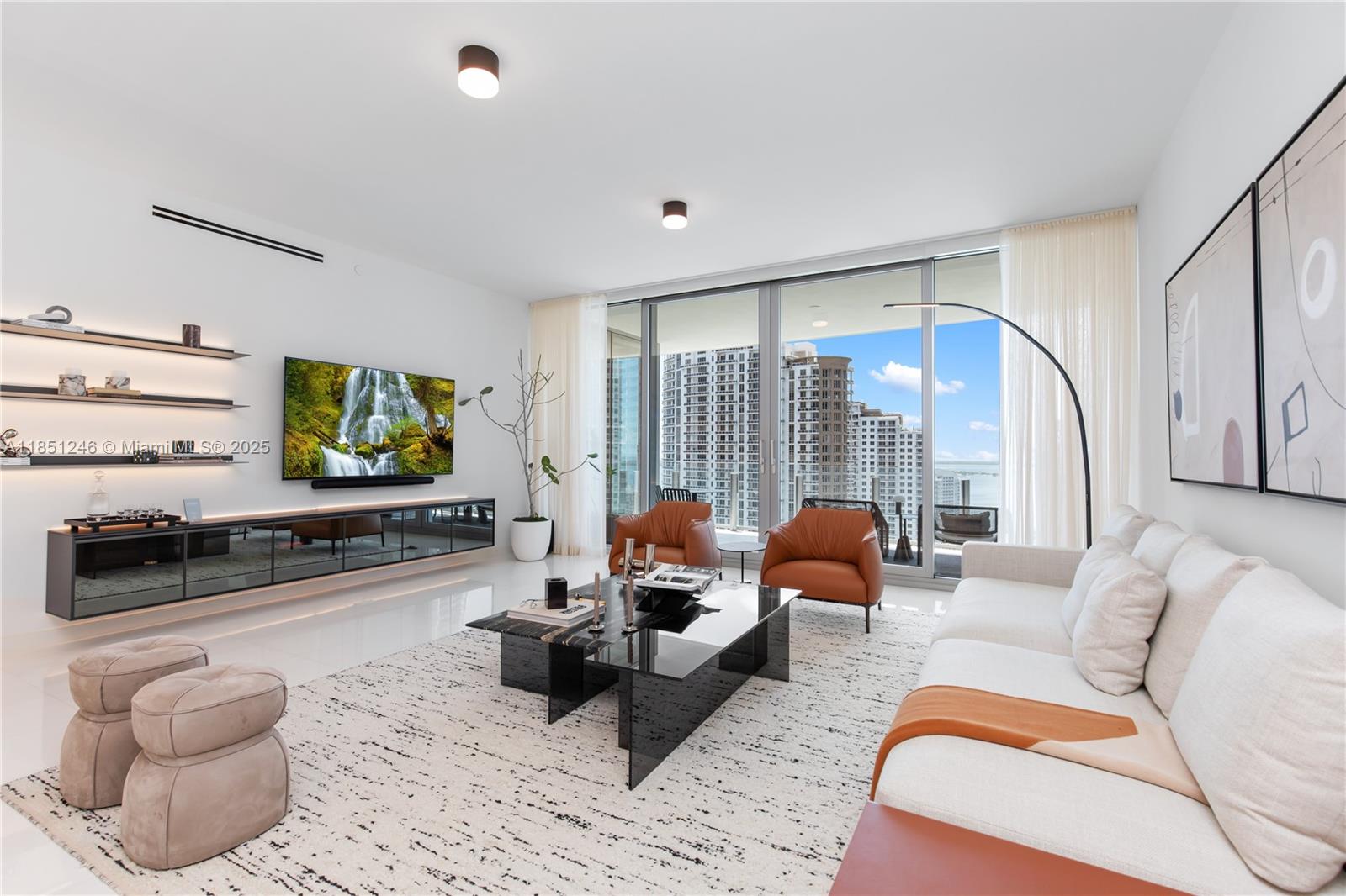 300 Biscayne Boulevard Way #2504C, Miami FL 33131