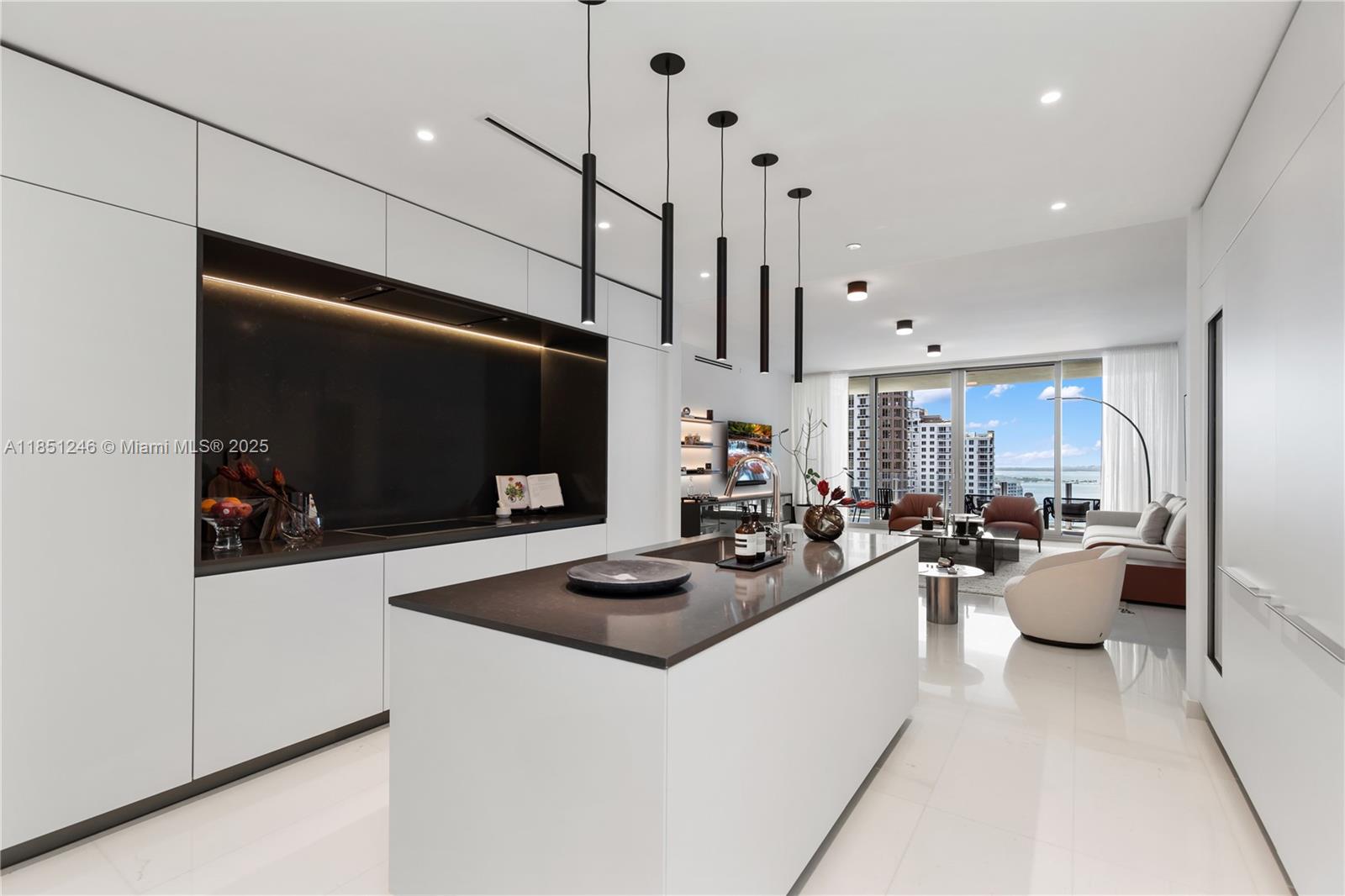 300 Biscayne Boulevard Way #2504C, Miami FL 33131