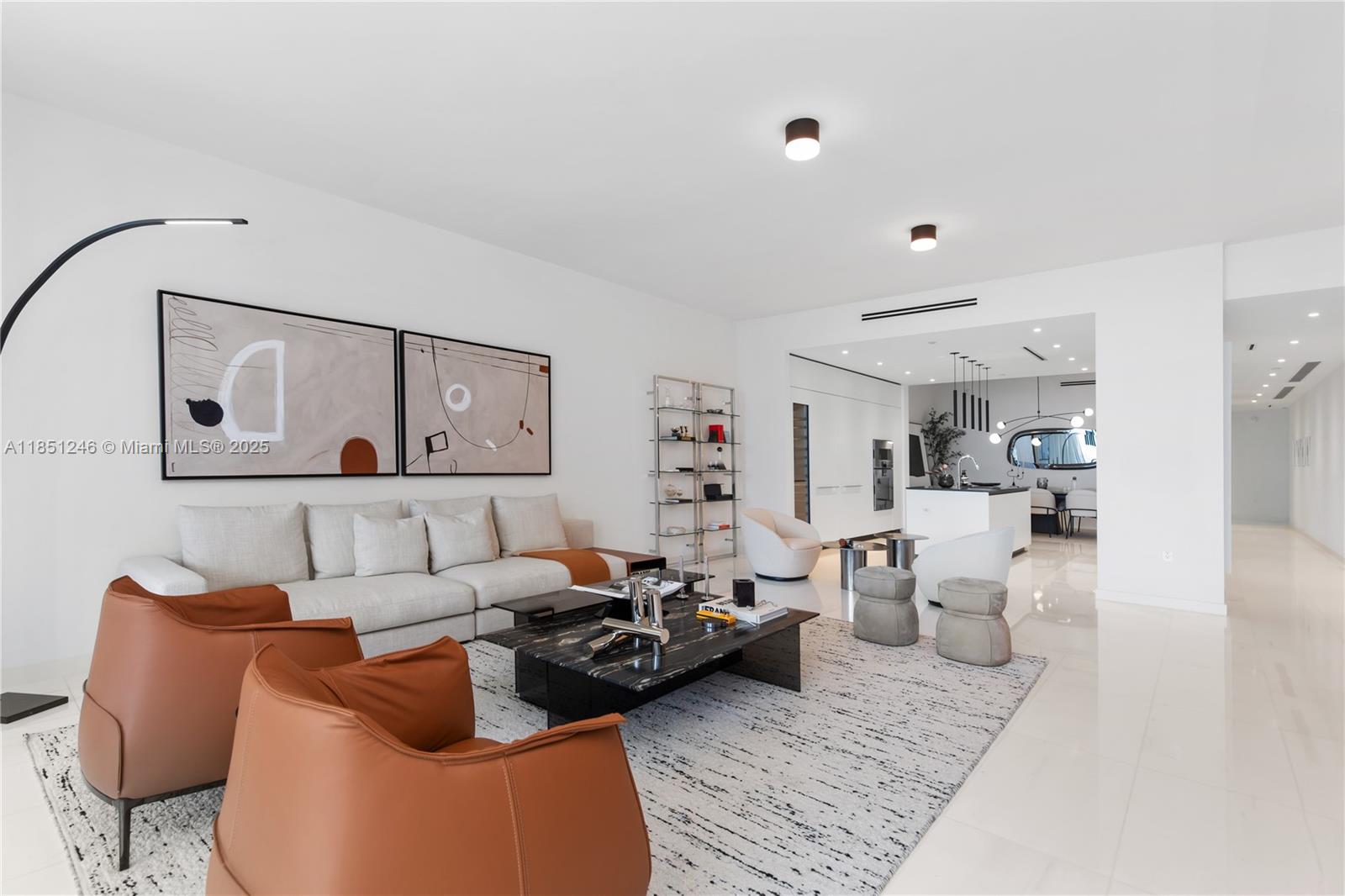 300 Biscayne Boulevard Way #2504C, Miami FL 33131