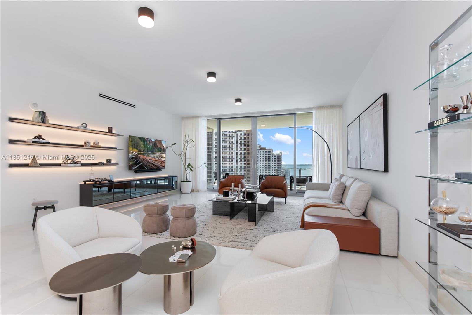 300 Biscayne Boulevard Way #2504C, Miami FL 33131