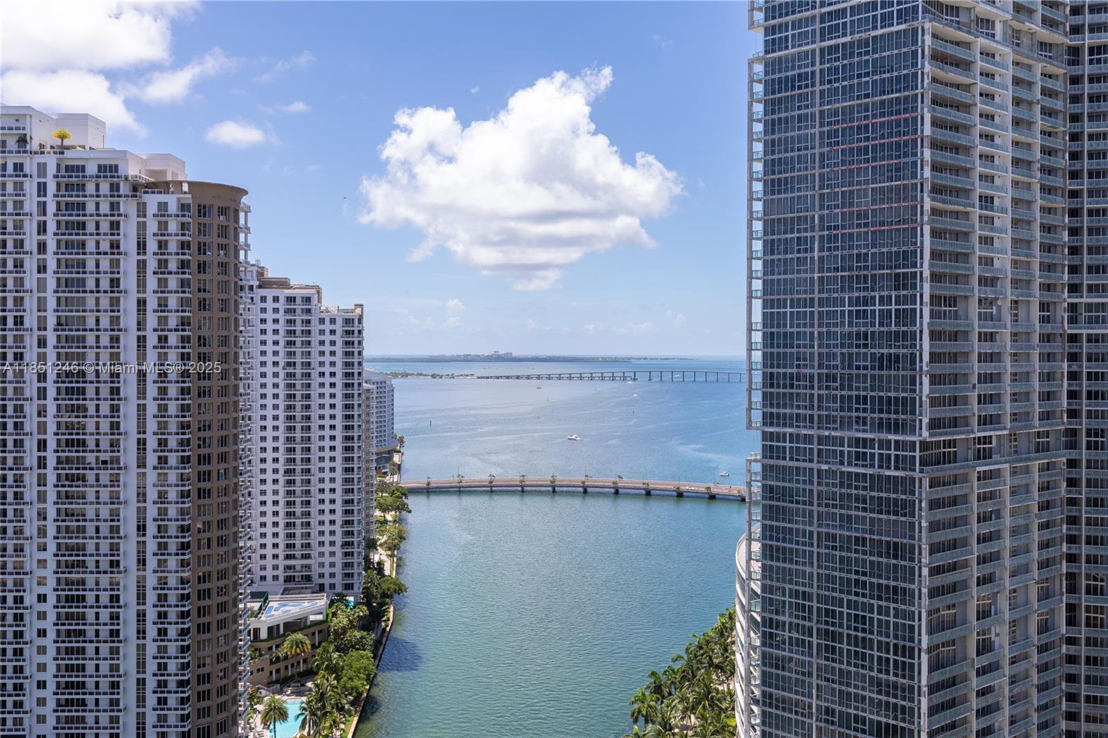 300 Biscayne Boulevard Way #2504C, Miami FL 33131