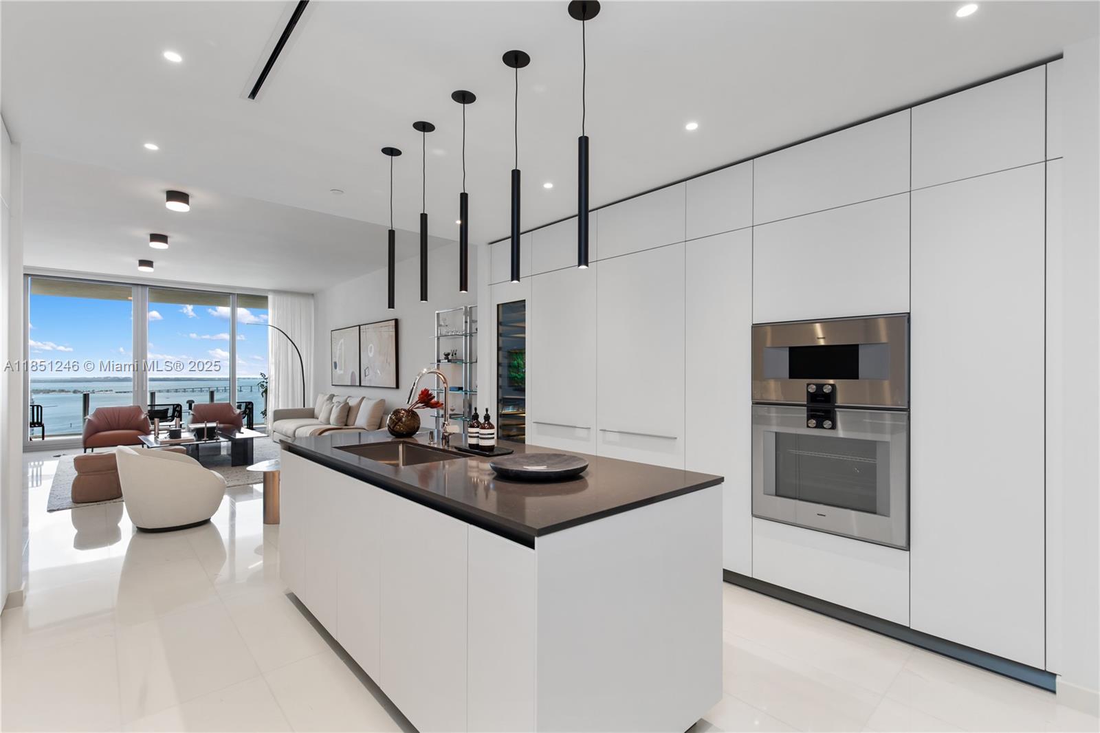 300 Biscayne Boulevard Way #2504C, Miami FL 33131
