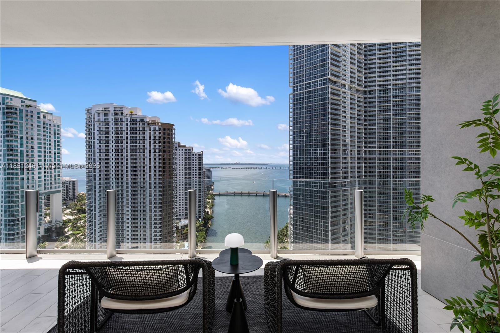 300 Biscayne Boulevard Way #2504C, Miami FL 33131