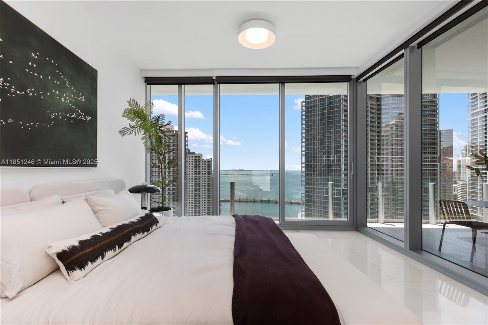 300 Biscayne Boulevard Way #2504C, Miami FL 33131