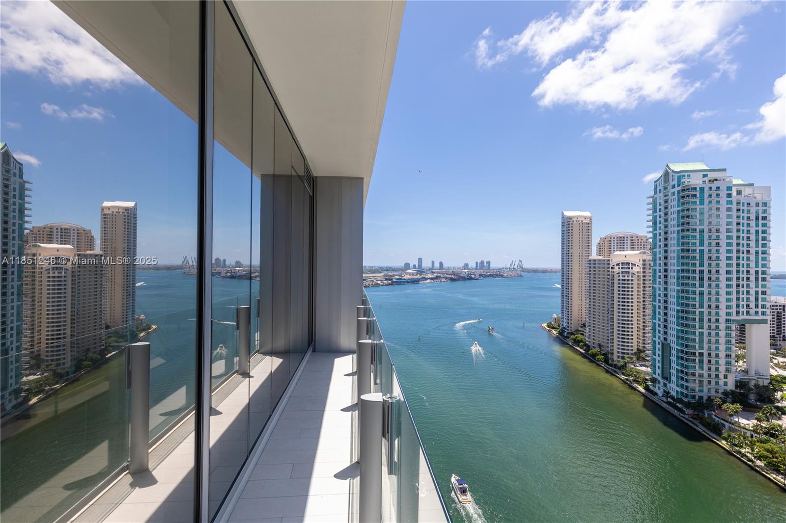 300 Biscayne Boulevard Way #2504C, Miami FL 33131