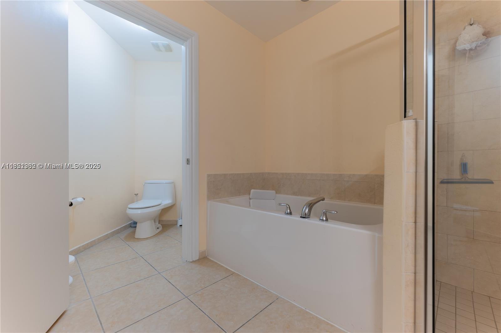 3001 NE 185th St #710, Aventura FL 33180