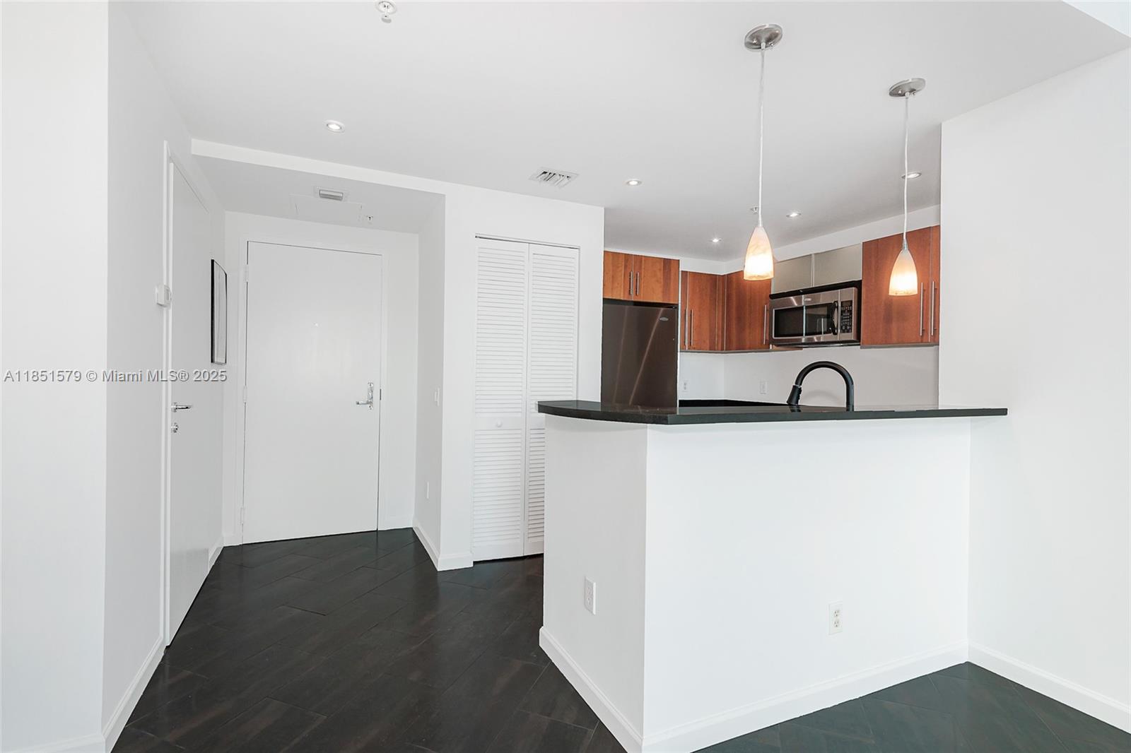 300 S Biscayne Blvd #Loft 826, Miami FL 33131