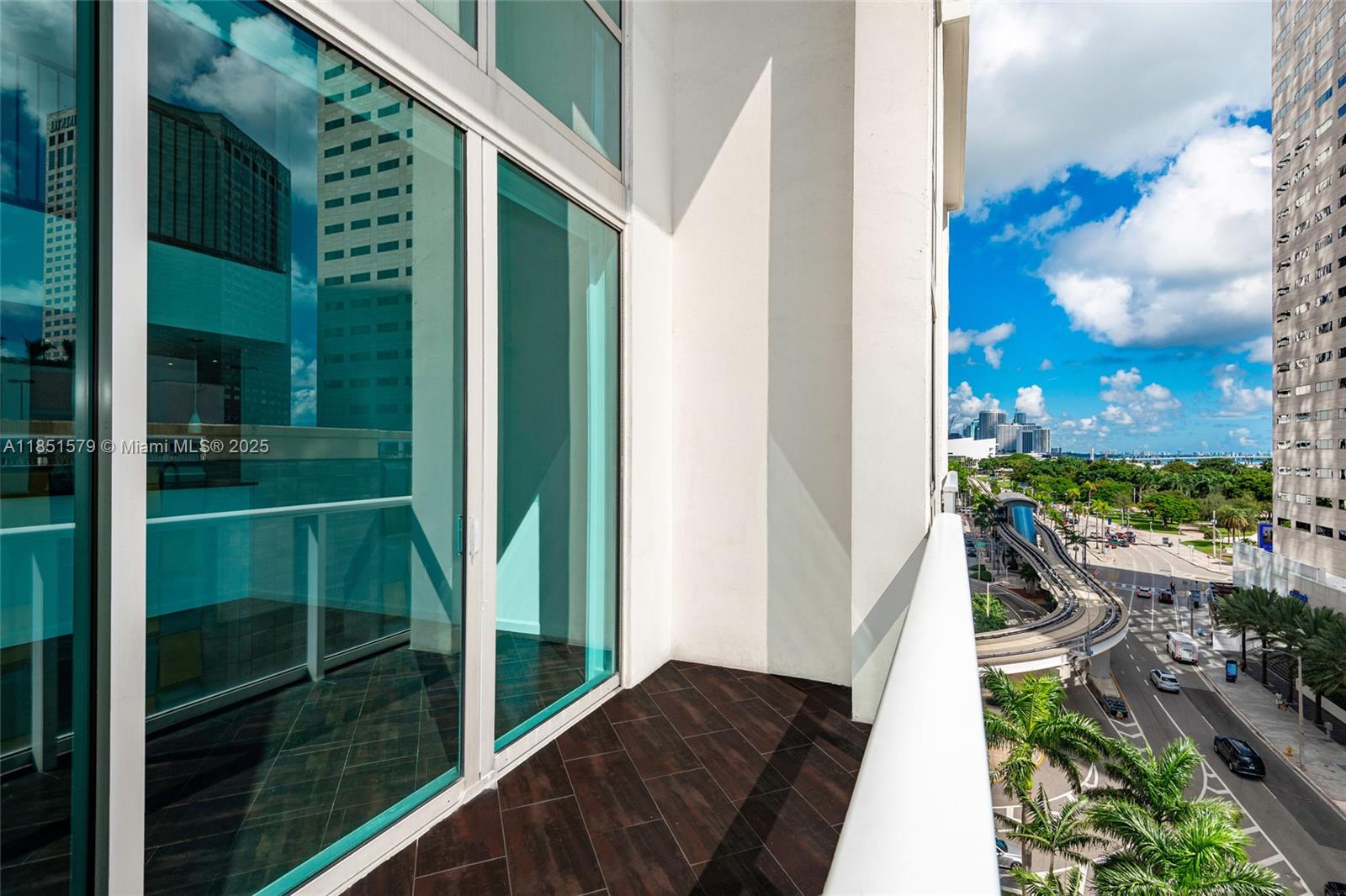 300 S Biscayne Blvd #Loft 826, Miami FL 33131