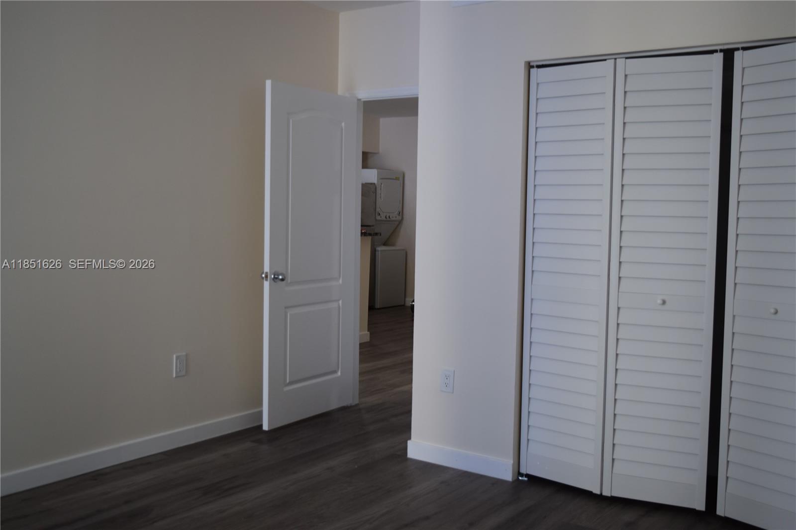 5091 NW 7th St #711, Miami FL 33126