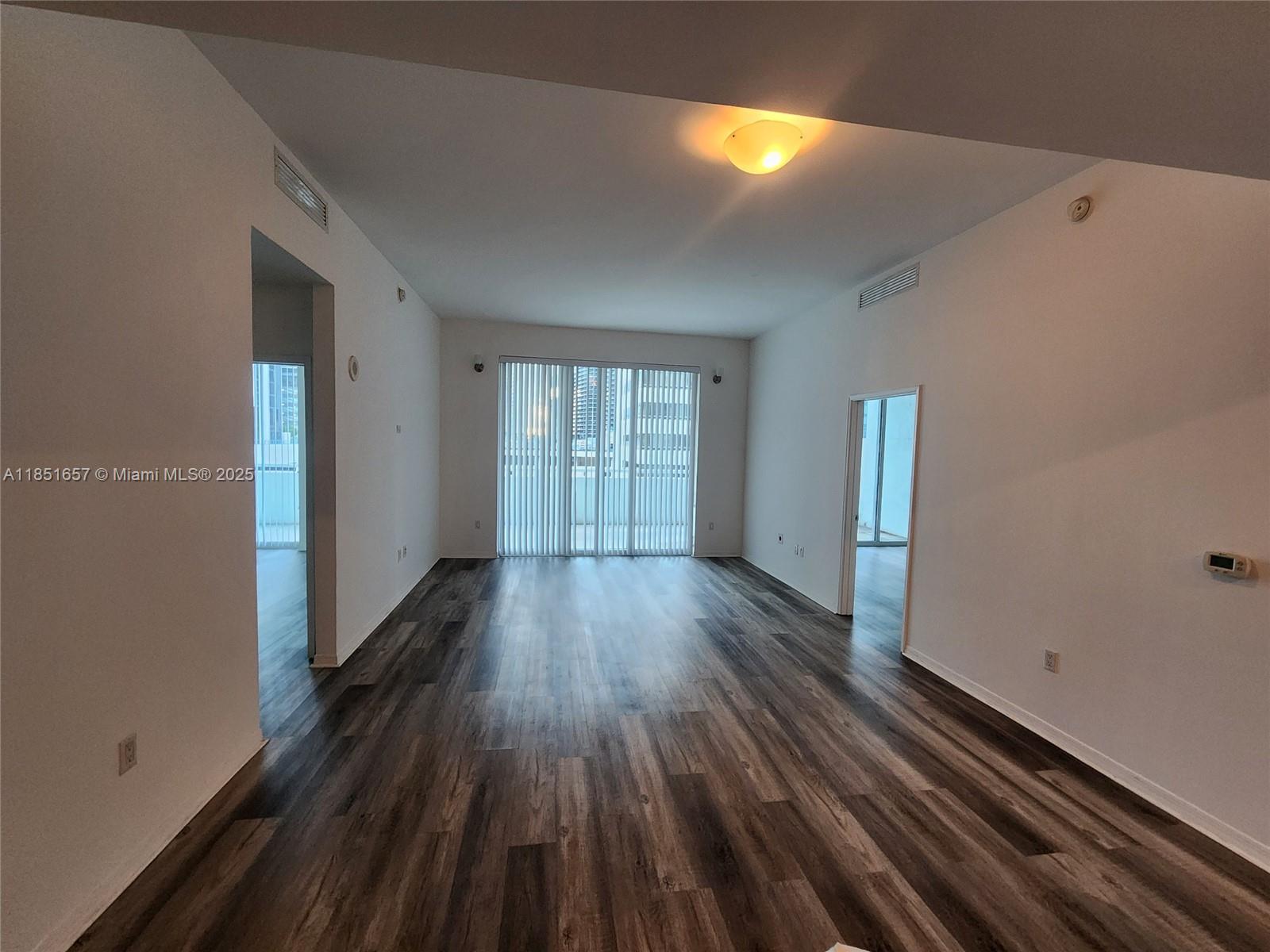 951 Brickell Ave #1007, Miami FL 33131